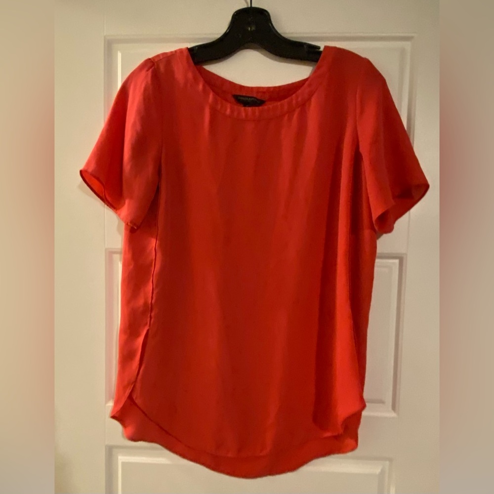 Watermelon Red Banana Republic crew neck Blouse